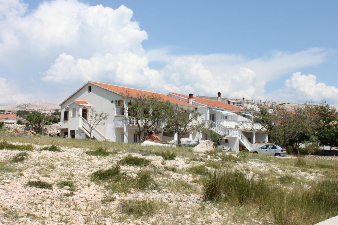 Apartments By The Sea Kustici, Pag - 6355 Bagian luar foto