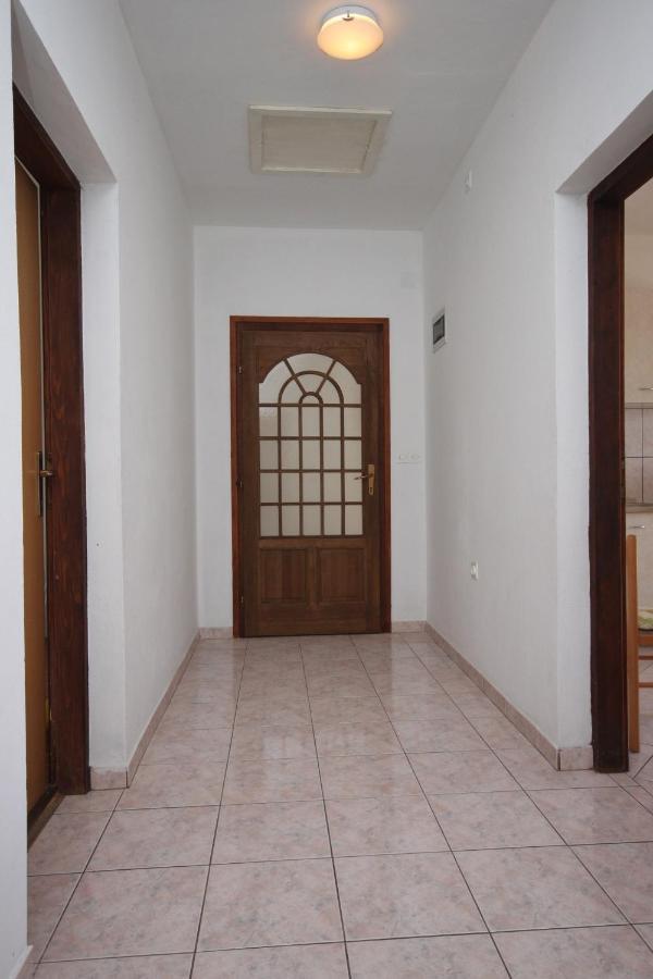 Apartments By The Sea Kustici, Pag - 6355 Bagian luar foto